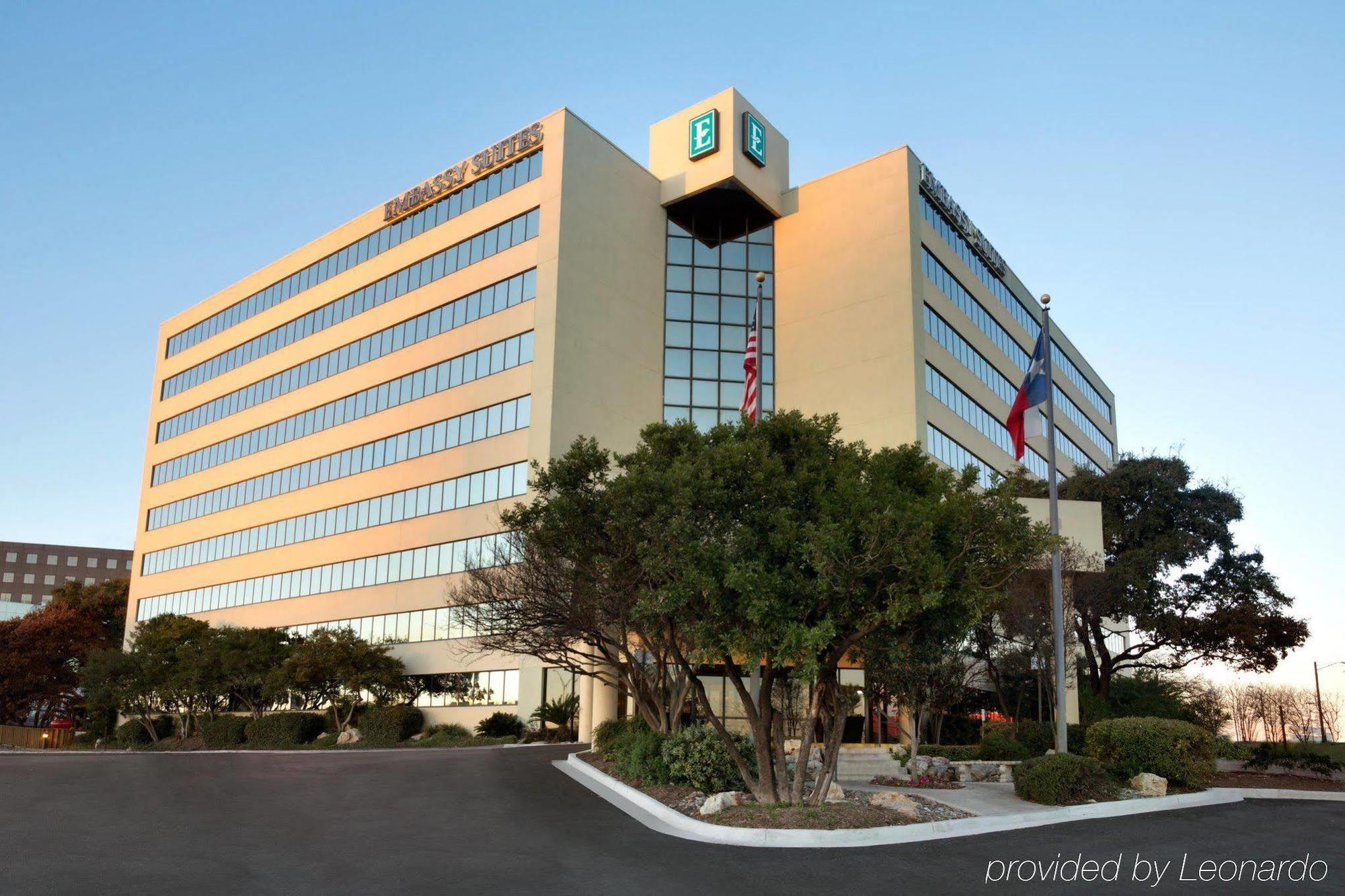 Embassy Suites San Antonio Airport Exterior photo